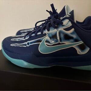 Kobe C Protro US size 8